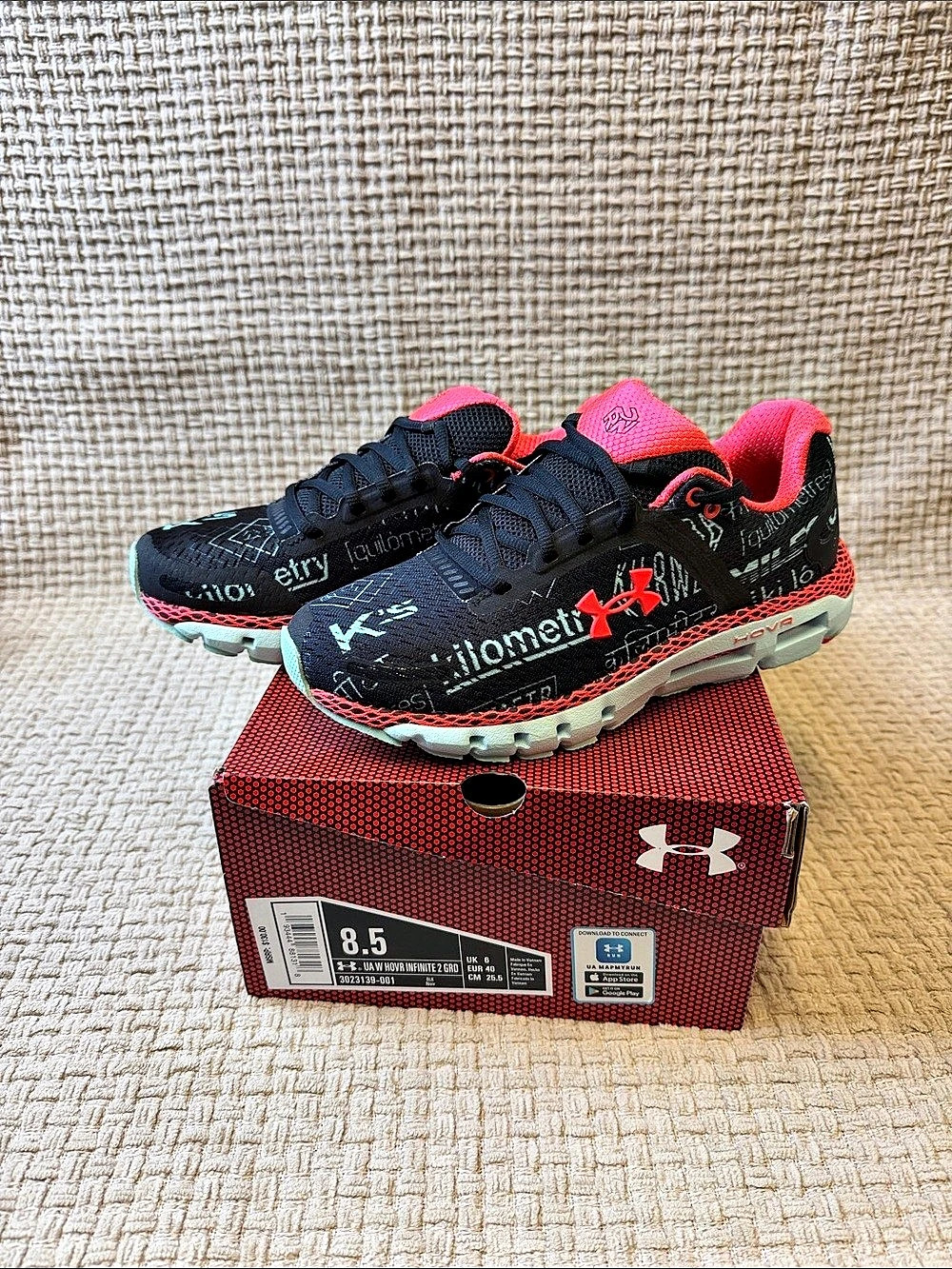 Under Armour Charged Gemini Athletic Shoes Black & Pink US 8.5